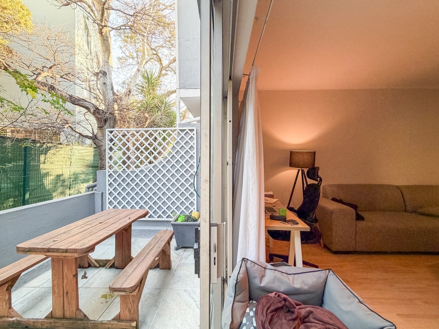 2 Bedroom Property for Sale in Oranjezicht Western Cape